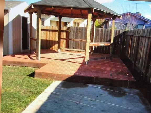5th image of 7414 Krause Ave