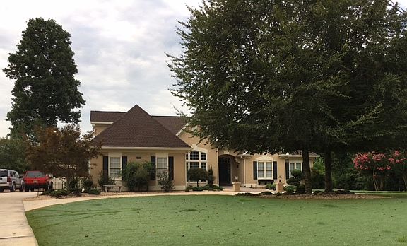 4th image of 140 Beech Valley Dr