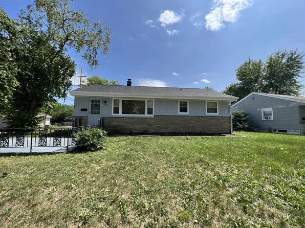 7627 West Grantosa DRIVE, Milwaukee, WI 53218