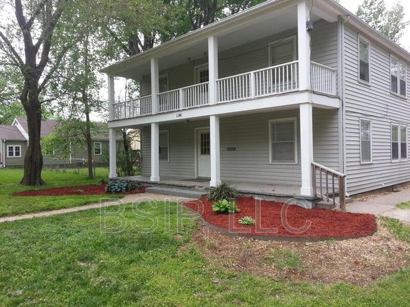 1141 NE Chester Ave APT 4