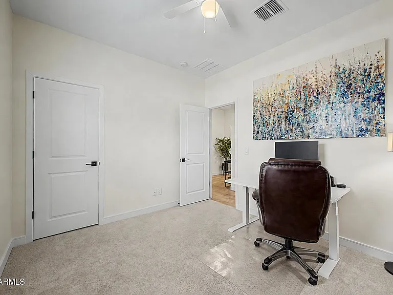 8620 W Hayward Ave — Photo 10