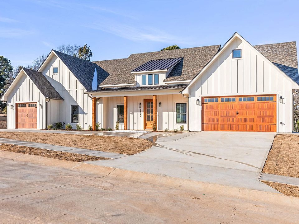1st image of 17180 Woodcrest Cir