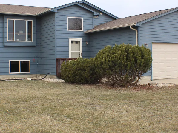 903 Woodmont Ave, Harrisburg, SD 57032