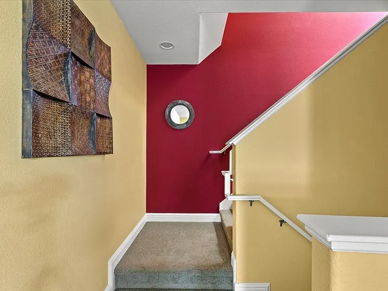 966 McClelland Dr — Photo 18