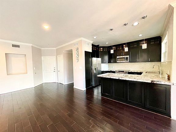 3rd image of 2111 Welch St APT B110