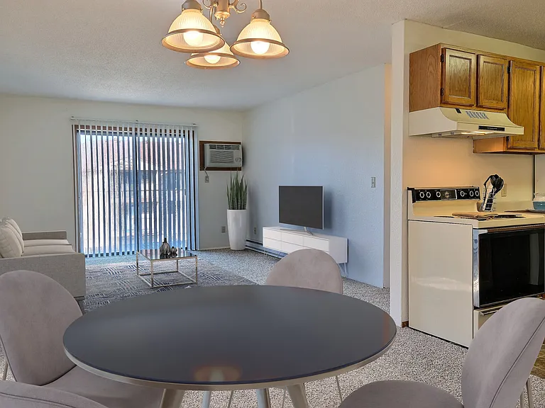 Fargo, ND Place One Apartments |Dining