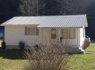25201 Highway 421, Hyden, KY 41749