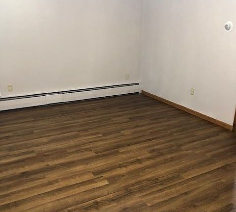 3rd image of 241 Ellingson St