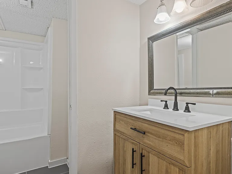 2015 Warnford Pl #2015 — Photo 15