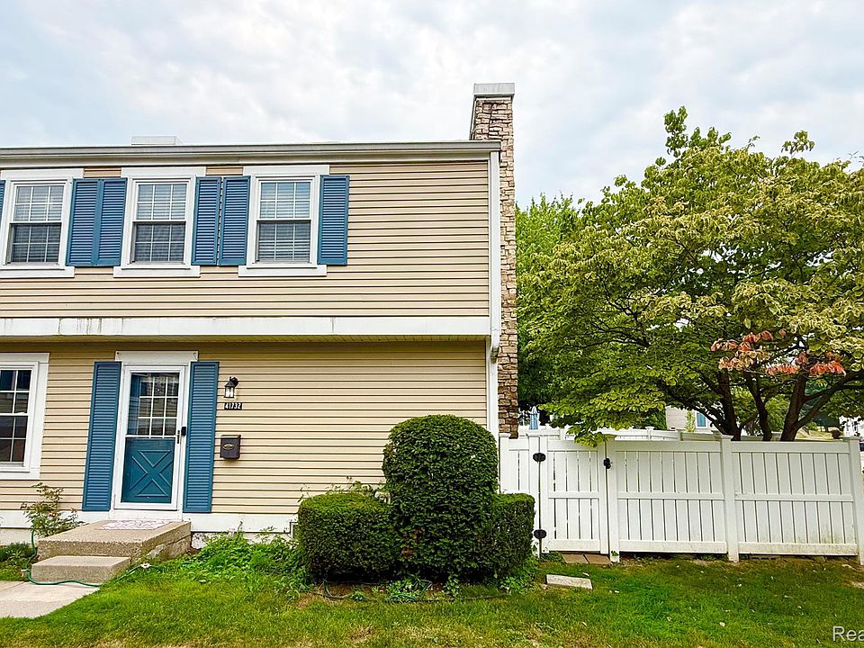 1st image of 41732 Onaway Dr