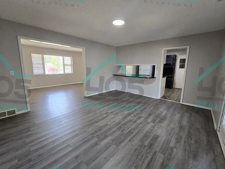 3606 Oakhurst Dr — Photo 6