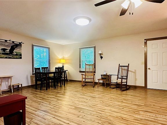 4th image of 319 Walnut Hills Circle