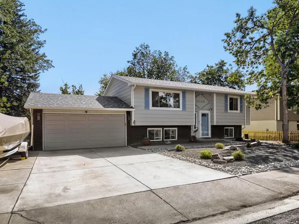 1208 Juliana Dr, Loveland, CO 80537