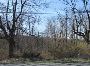 1696 Turnpike Rd, Elizabethtown, PA 17022