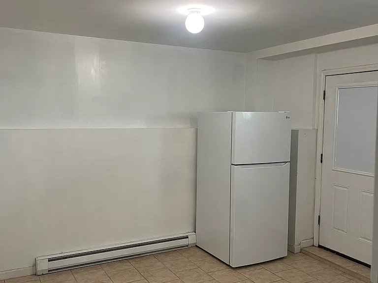 72 Byrne Ave #2 — Photo 11