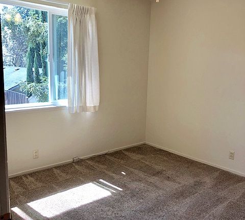 5th image of 1138 Willow St APT 5