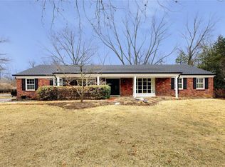 9445 Bonhomme Woods Dr, Saint Louis, MO