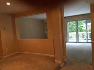 12048 Edgemere Cir, Reston, VA 20190