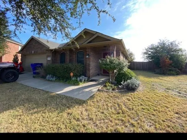 317 Long Prairie Dr, Forney, TX 75126