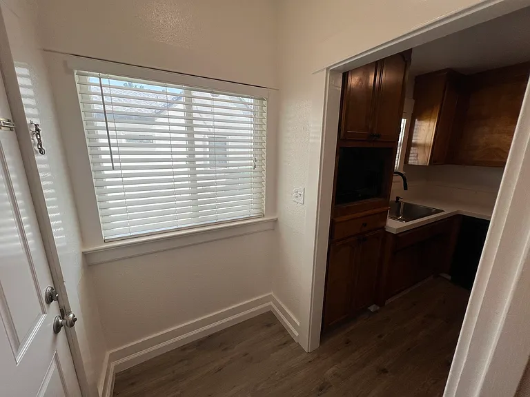 1443 Parker Ave — Photo 14