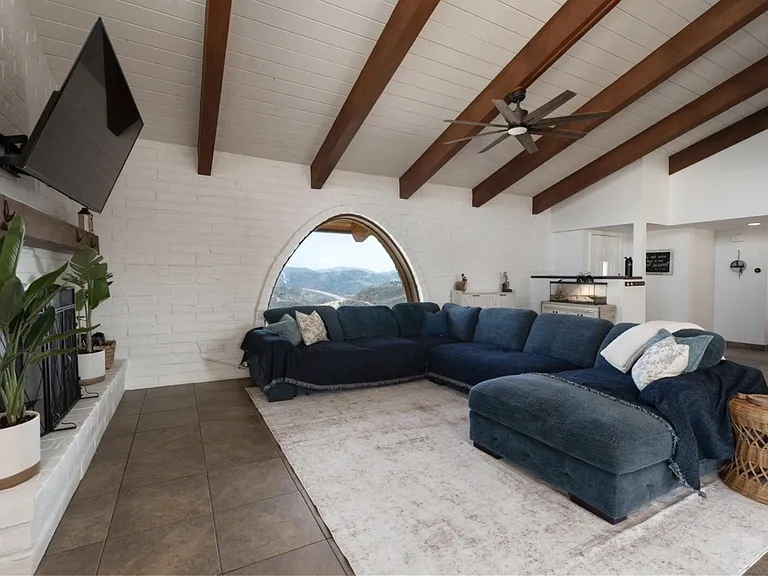 Palos Verdes Dr — Photo 10