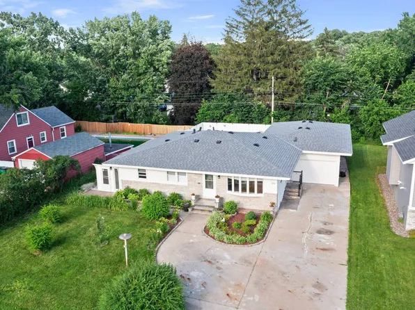 4757 2 1/2 St NE, Fridley, MN 55421