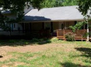 205 E Miles Rd, Carrollton, GA 30116