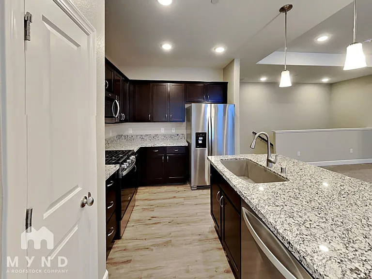 1805 Dark Horse Rd #A — Photo 9