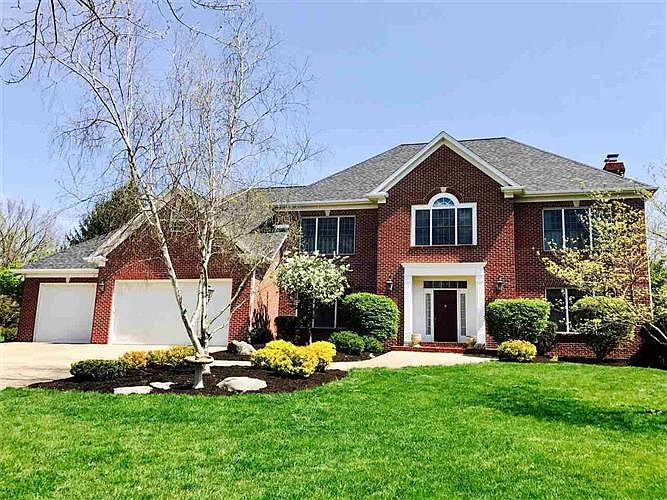 1st image of 2805 S Kings Ct