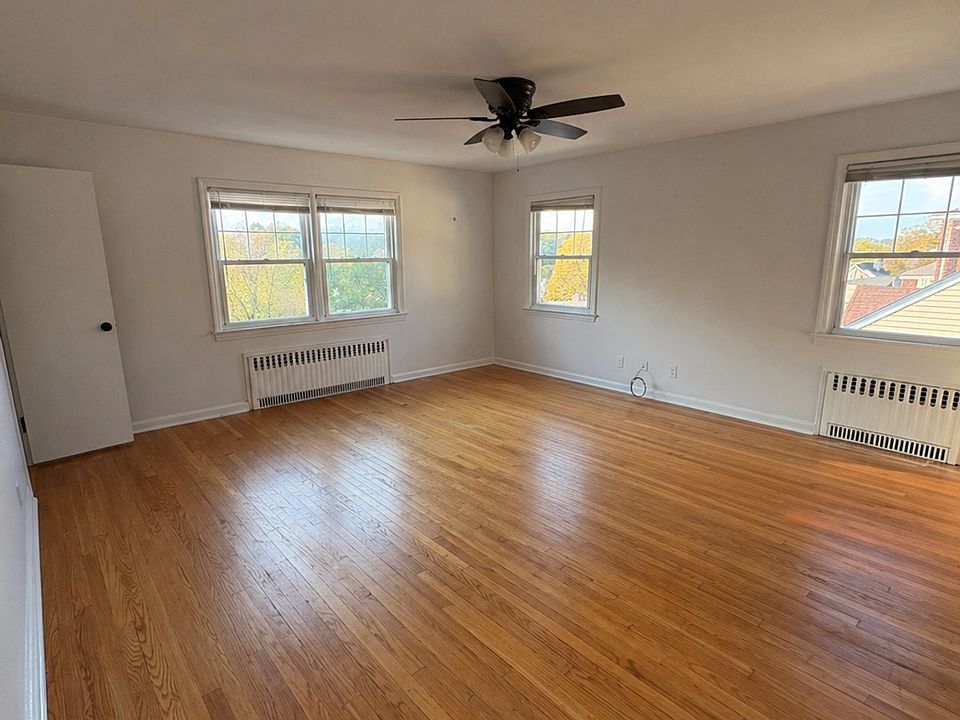 1st image of 62 Sedgwick Ave