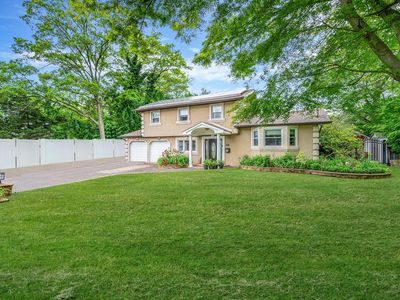 29 Barrington Drive, Wheatley Heights, NY, 11798