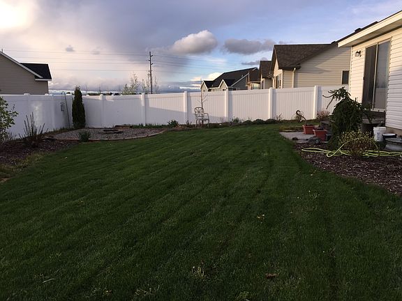 3rd image of 649 Tanglewood Dr