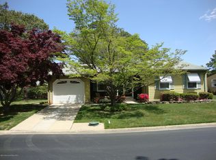21 Eaton Ln, Manchester Township, NJ