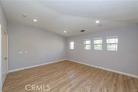 1339 Hewitt Ct — Photo 8