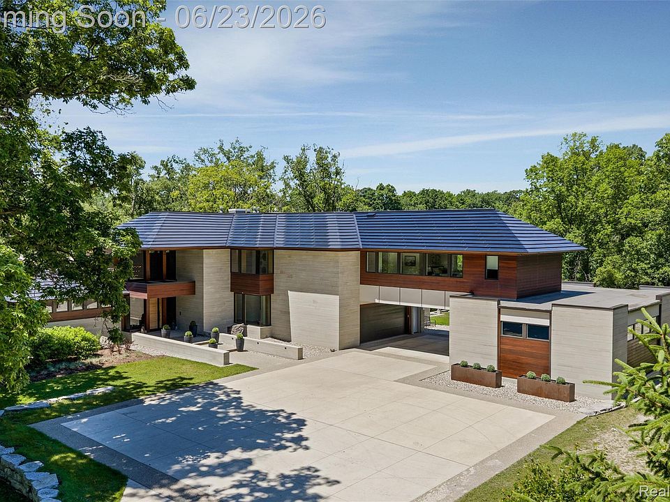 1st image of 2700 Squirrel Rd