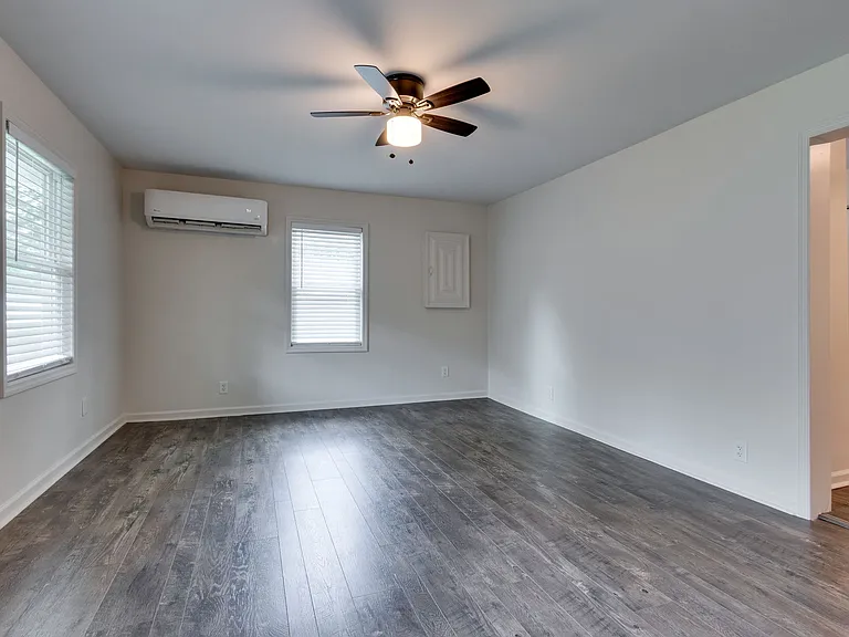 142 Morningside Ln — Photo 2