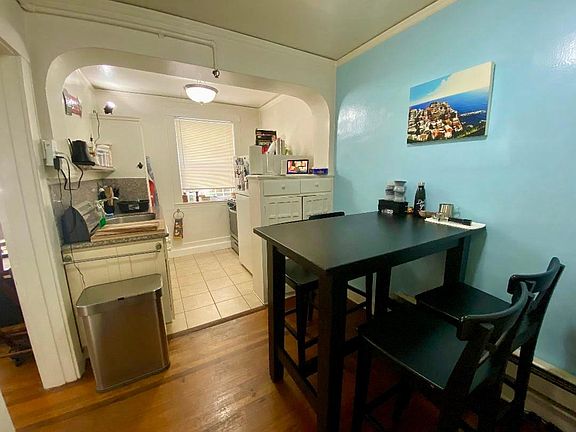 4th image of 3360 Octavia St APT 1