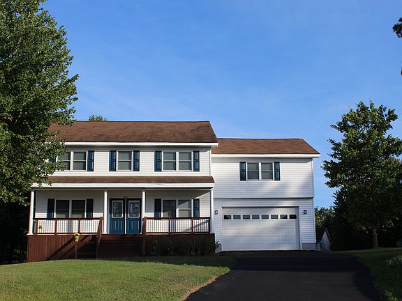 2nd image of 46248 Sylvan Ct