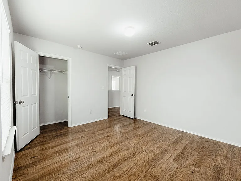 24370 Invitation Oak — Photo 48