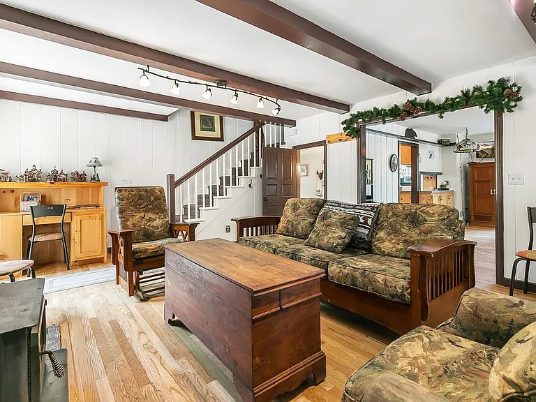 2726 View Dr #MAIN HOUSE — Photo 3