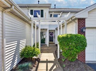 6721 Woodruff Ct, Middleburg Heights, OH 44130