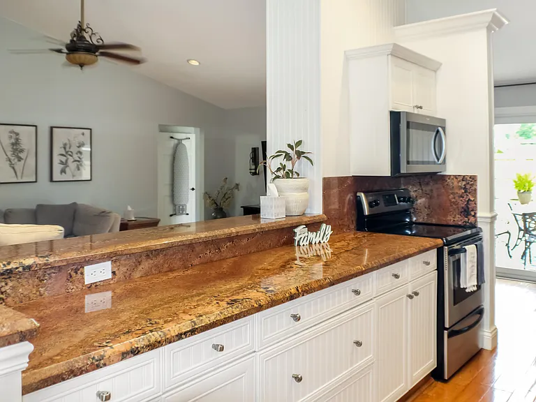 874 Blueberry Dr — Photo 8