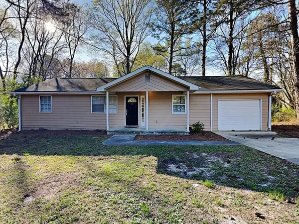 97 Royce Dr, Jonesboro, GA 30238