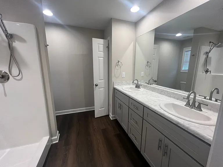4450 Easthaven Cir — Photo 17