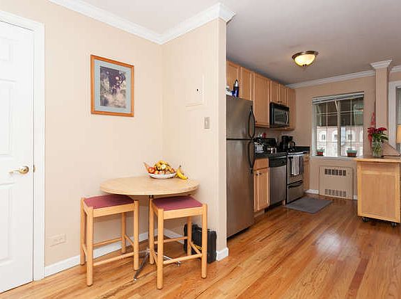2nd image of 1450 N Albion St APT 306