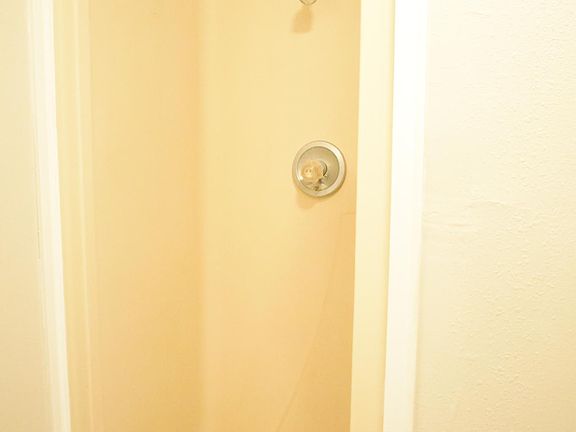 5th image of 1606 Elkhart Ave APT 46