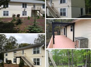 (Undisclosed Address), Hawley, PA 18428