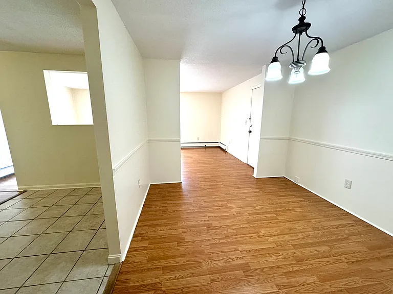 50L English Village Rd #201 — Photo 16
