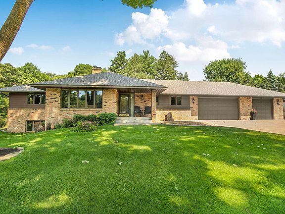2nd image of 117 Benton Oaks Dr