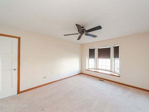 5th image of 2826 Meadow Ln Unit V-1
